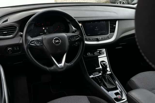 Opel Grandland X (2019) thumbnail 18