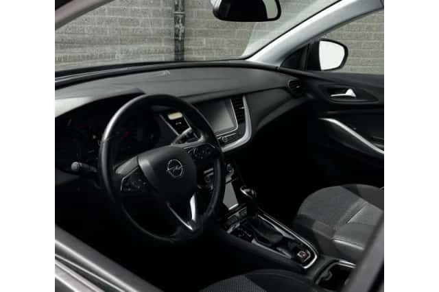 Opel Grandland X (2019) thumbnail 9