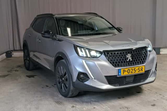 Peugeot 2008 (2022) thumbnail 2