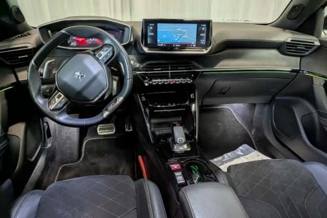 Peugeot 2008 (2022) thumbnail 5