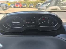 Peugeot 208 (2014) thumbnail 6
