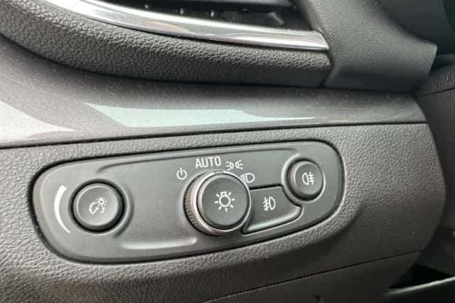 Opel Mokka (2019) thumbnail 22