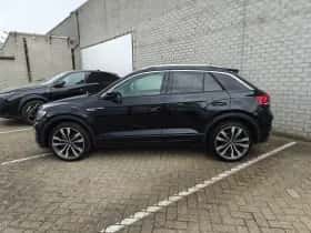 Volkswagen T-Roc (2021) thumbnail 2