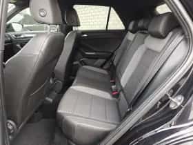 Volkswagen T-Roc (2021) thumbnail 12