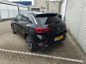 Volkswagen T-Roc (2021) thumbnail 3