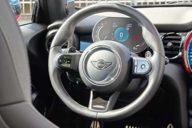 MINI Mini (2022) thumbnail 16