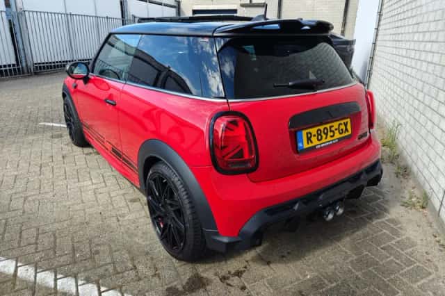 MINI Mini (2022) thumbnail 3