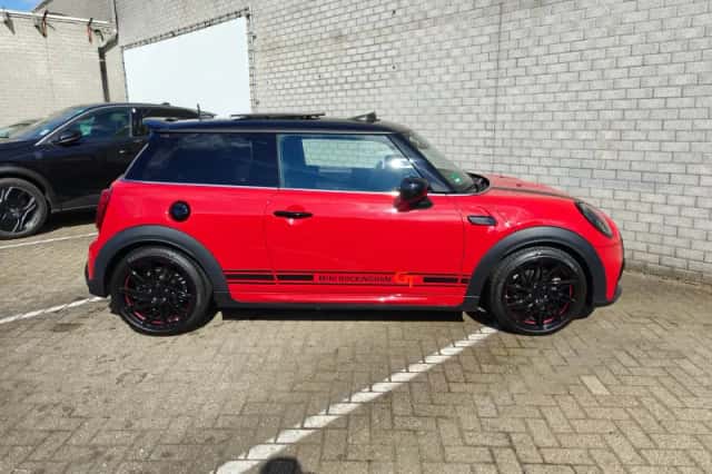 MINI Mini (2022) thumbnail 8