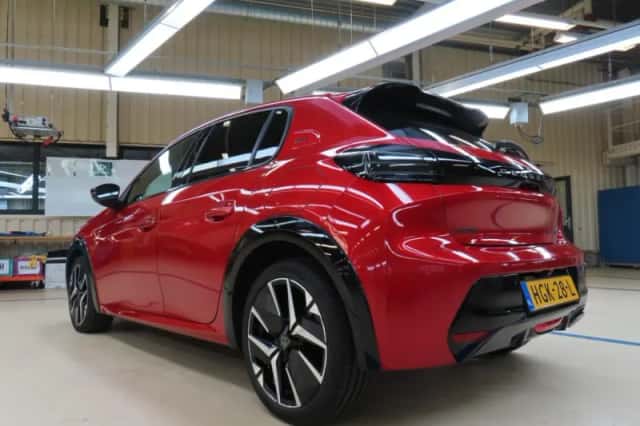 Peugeot 208 (2025) thumbnail 4