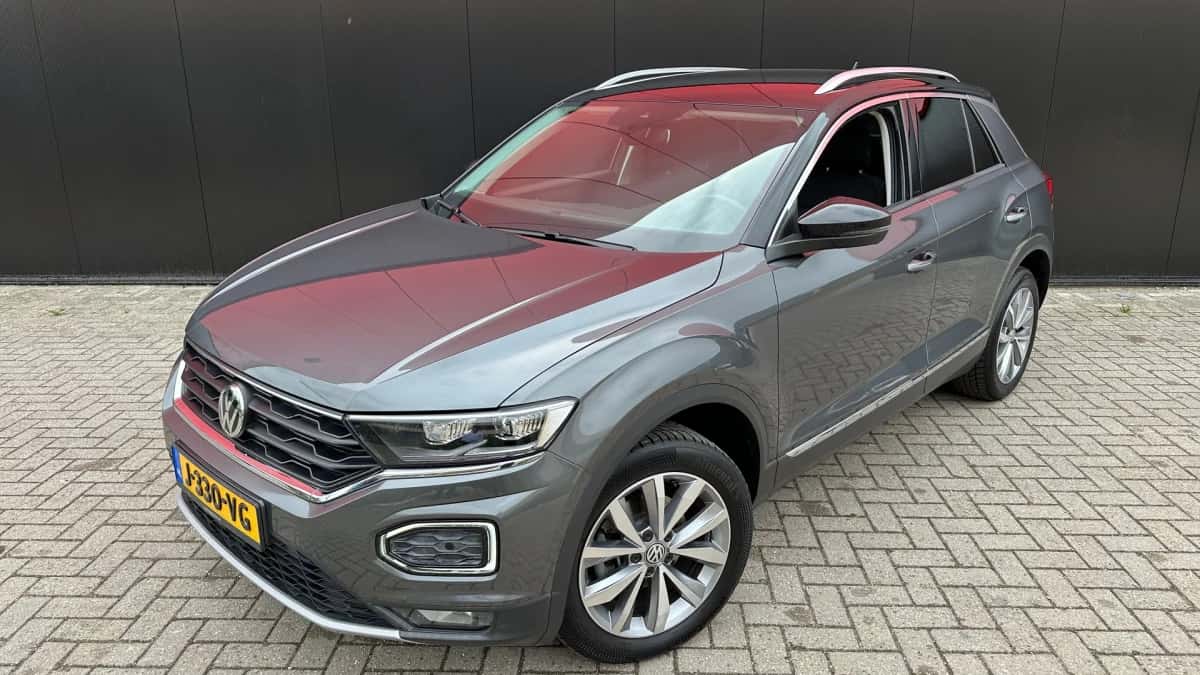 Volkswagen T-Roc (2020) — foto 1