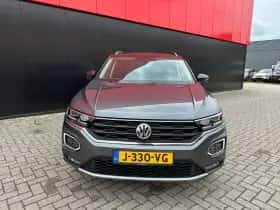 Volkswagen T-Roc (2020) thumbnail 2