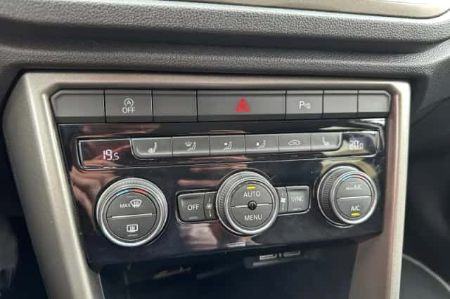 Volkswagen T-Roc (2020) thumbnail 23