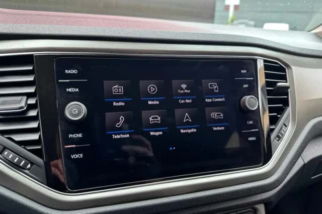 Volkswagen T-Roc (2020) thumbnail 31