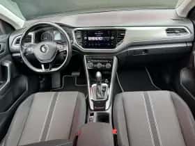 Volkswagen T-Roc (2020) thumbnail 5