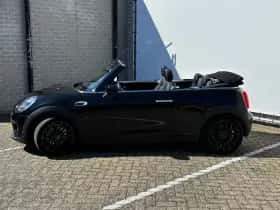 MINI Cabrio (2019) thumbnail 4