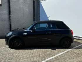 MINI Cabrio (2019) thumbnail 5