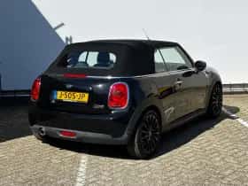 MINI Cabrio (2019) thumbnail 9
