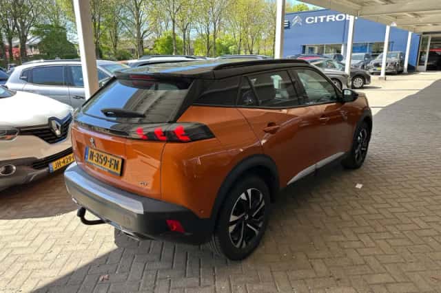 Peugeot 2008 (2021) thumbnail 3