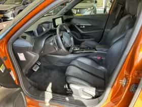 Peugeot 2008 (2021) thumbnail 5