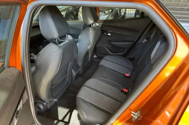 Peugeot 2008 (2021) thumbnail 6