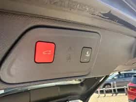 Peugeot 3008 (2021) thumbnail 11