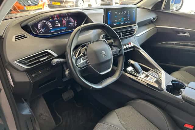 Peugeot 3008 (2021) thumbnail 15