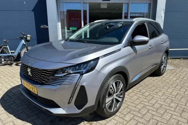 Peugeot 3008 (2021) thumbnail 3