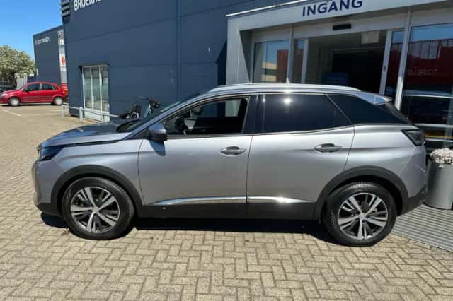 Peugeot 3008 (2021) thumbnail 5