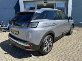 Peugeot 3008 (2021) thumbnail 8
