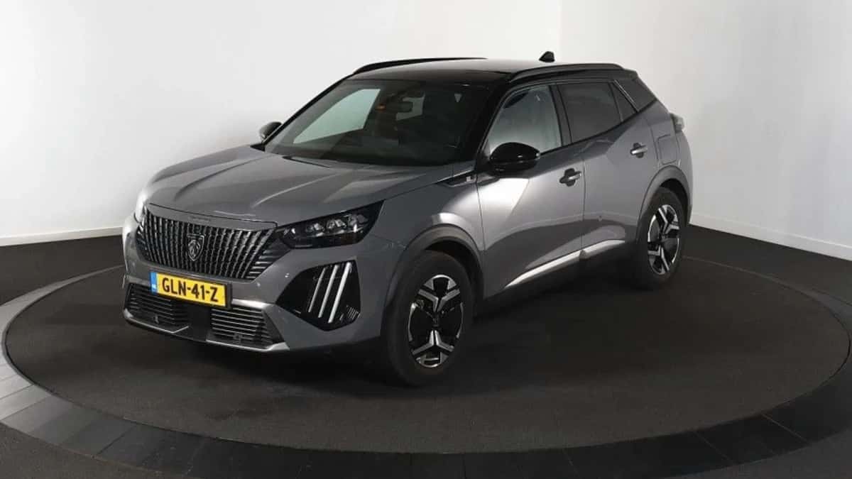 Peugeot e-2008 (2024) — foto 1