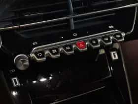 Peugeot e-2008 (2024) thumbnail 8