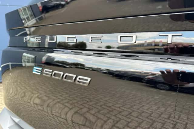 Peugeot E-5008 (2025) thumbnail 12