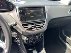 Peugeot 2008 (2014) thumbnail 4