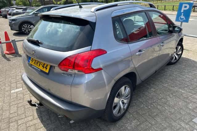 Peugeot 2008 (2014) thumbnail 6