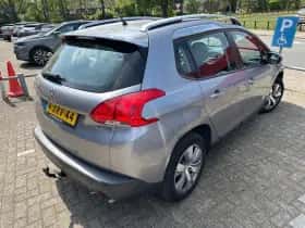 Peugeot 2008 (2014) thumbnail 6