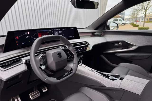 Peugeot 3008 (2025) thumbnail 9