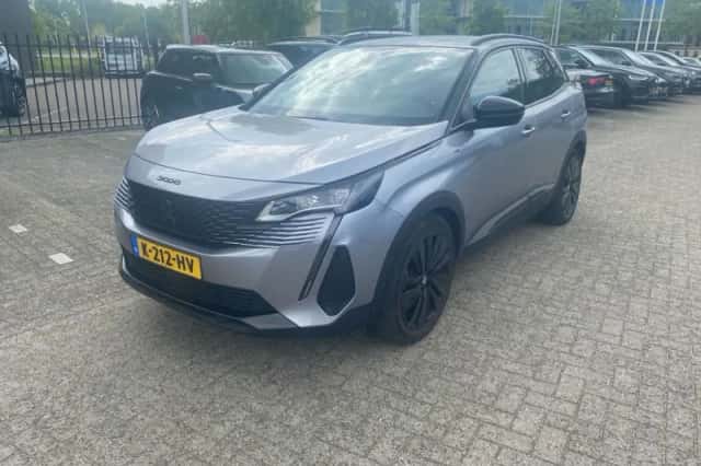 Peugeot 3008 (2021) thumbnail 1