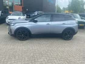 Peugeot 3008 (2021) thumbnail 2