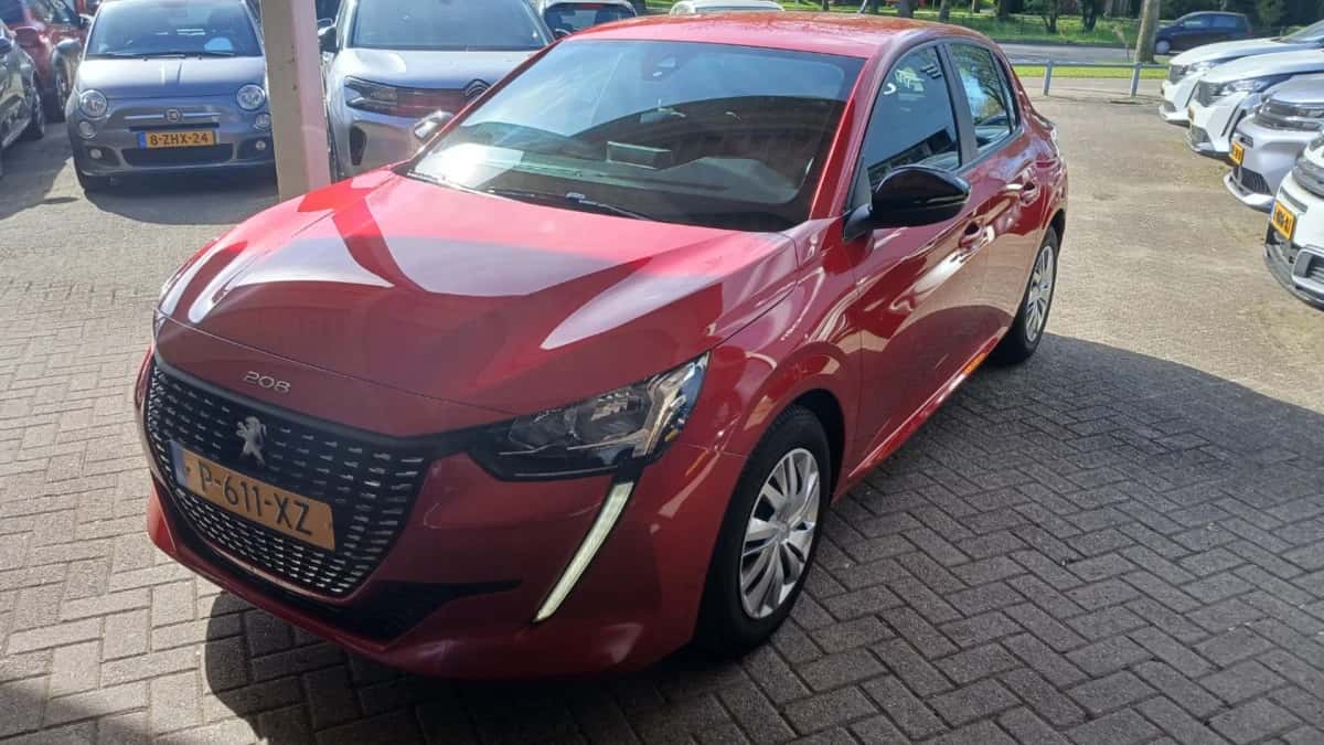 Peugeot 208 (2022) — foto 1