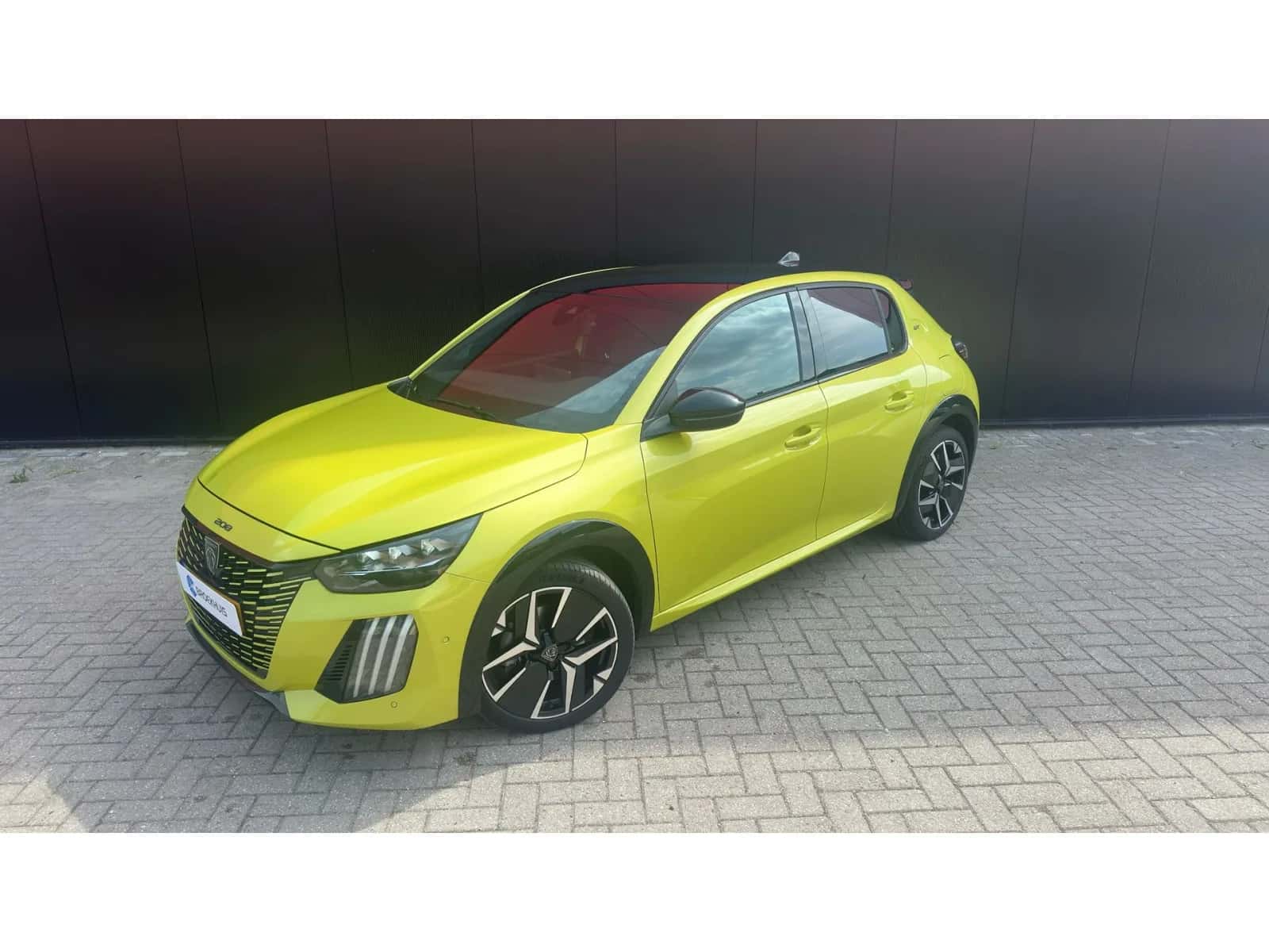 Peugeot 208 (2024) — foto 1