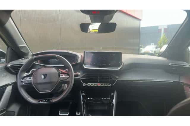 Peugeot 208 (2024) thumbnail 18