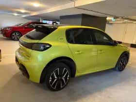 Peugeot 208 (2024) thumbnail 3