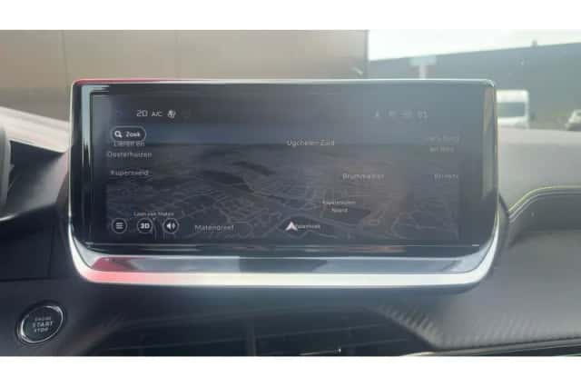 Peugeot 208 (2024) thumbnail 32