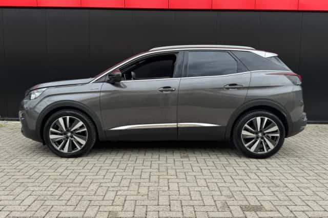 Peugeot 3008 (2019) thumbnail 5