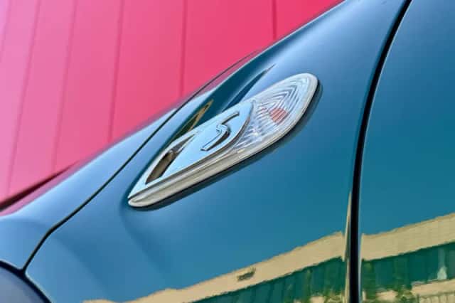MINI Cabrio (2017) thumbnail 5