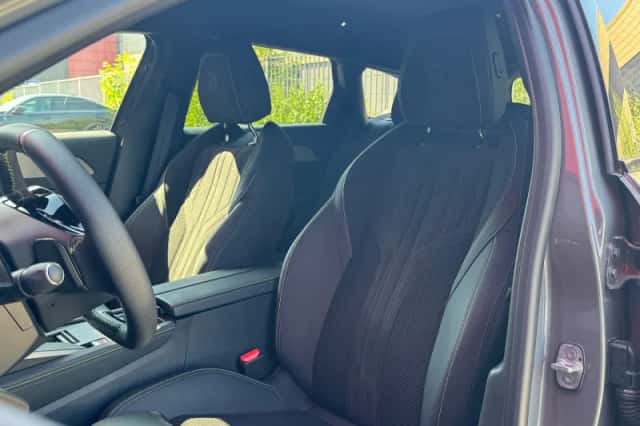 Peugeot e-308 (2026) thumbnail 3