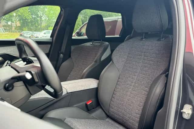 Peugeot 5008 (2026) thumbnail 3