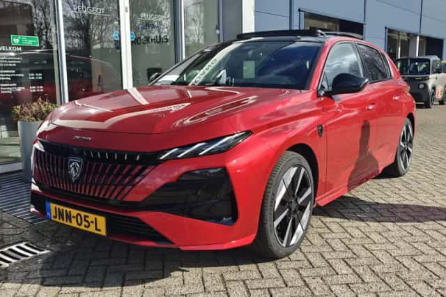 Peugeot e-308 (2025) thumbnail 5