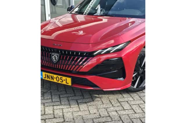 Peugeot e-308 (2025) thumbnail 6