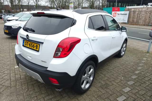 Opel Mokka (2015) thumbnail 3